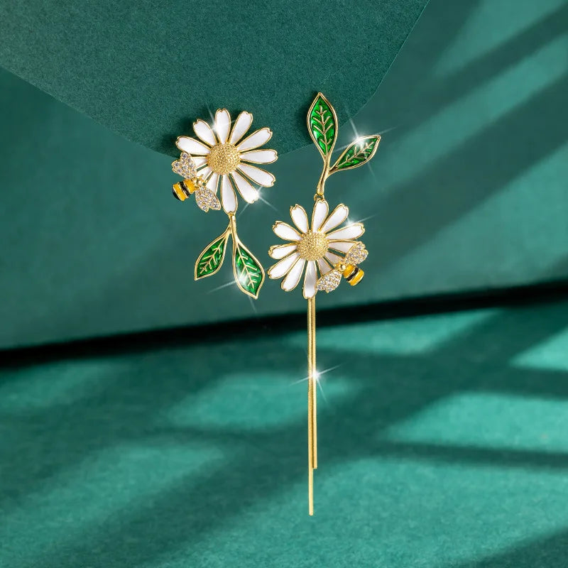 Nouvelles boucles d'oreilles pendantes asymétriques en forme de fleur coréenne pour femmes Longues avec pompon papillon, perle d'imitation, chat, pour fête, bijoux