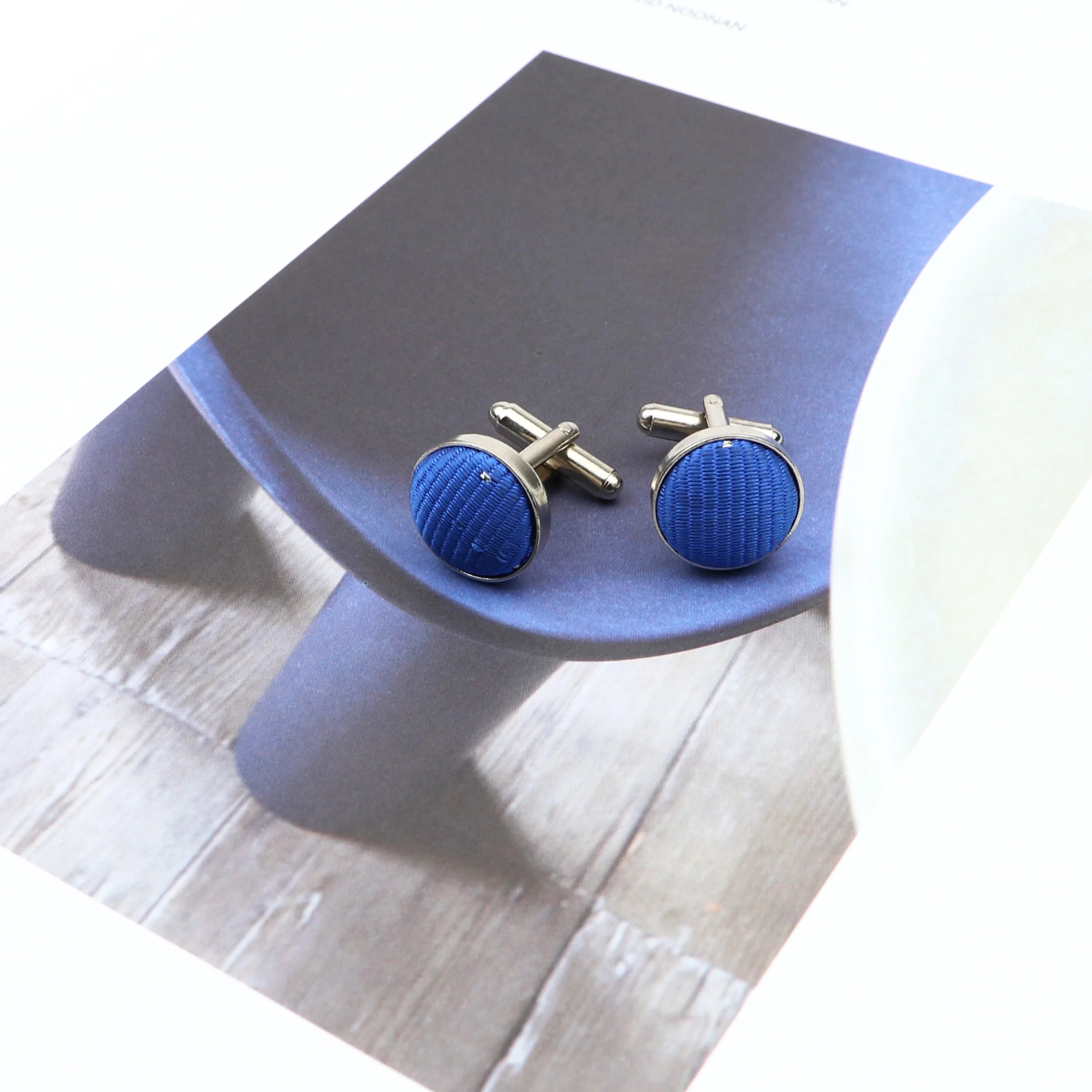Boutons de manchette design à pois de haute qualité pour hommes, noir, rouge, mode, accessoires de chemise, ronds, neufs, bijoux, cadeau, vente en gros