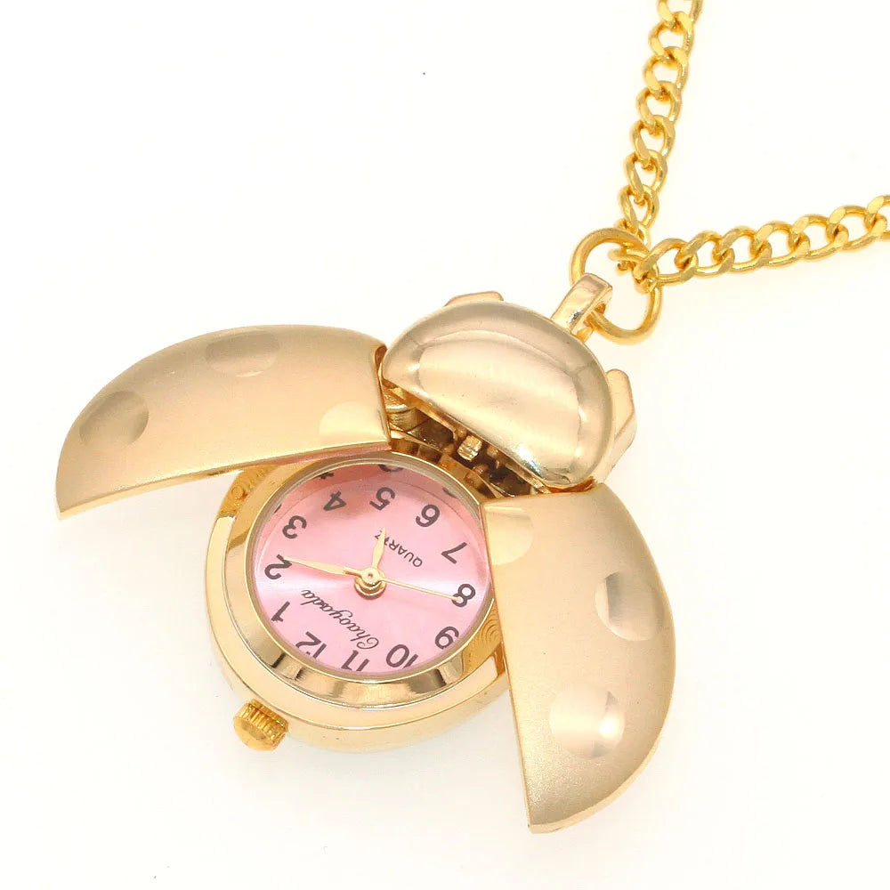 Nouvelle montre Coccinelle Montre Coléoptère femmes hommes enfants montre de poche étudiants horloge à quartz porte-clés montres de poche colliers montres or