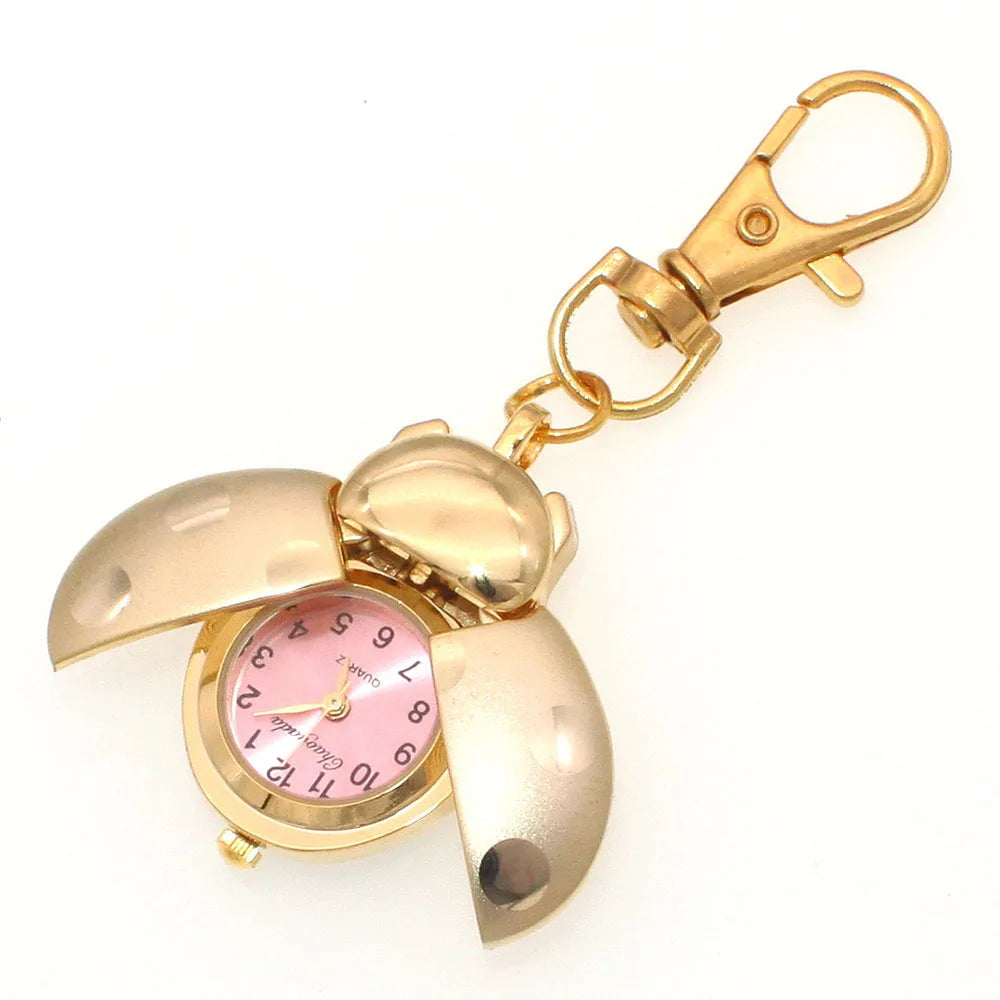 Nouvelle montre Coccinelle Montre Coléoptère femmes hommes enfants montre de poche étudiants horloge à quartz porte-clés montres de poche colliers montres or