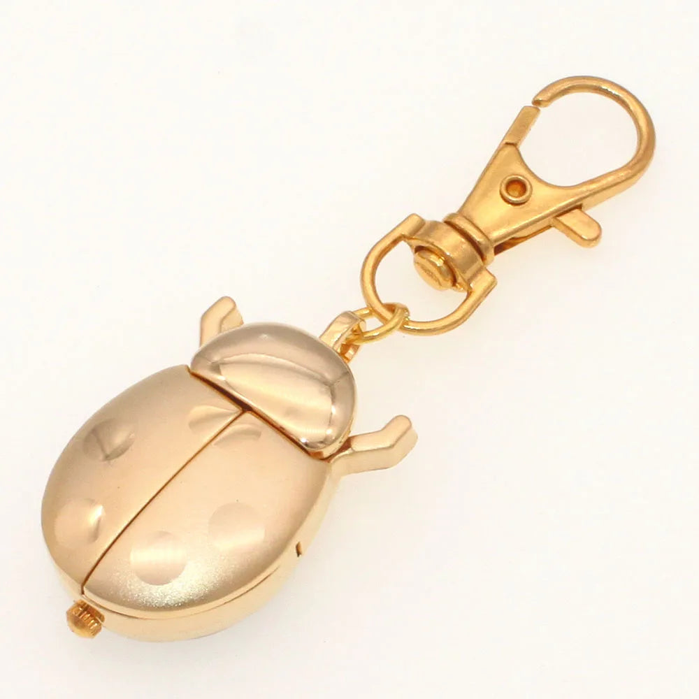 Nouvelle montre Coccinelle Montre Coléoptère femmes hommes enfants montre de poche étudiants horloge à quartz porte-clés montres de poche colliers montres or