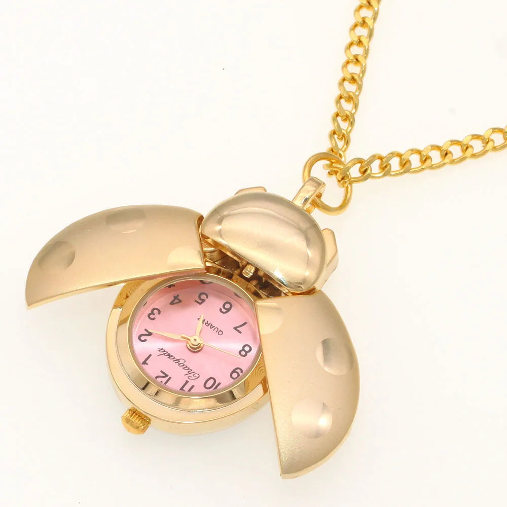 Nouvelle montre Coccinelle Montre Coléoptère femmes hommes enfants montre de poche étudiants horloge à quartz porte-clés montres de poche colliers montres or