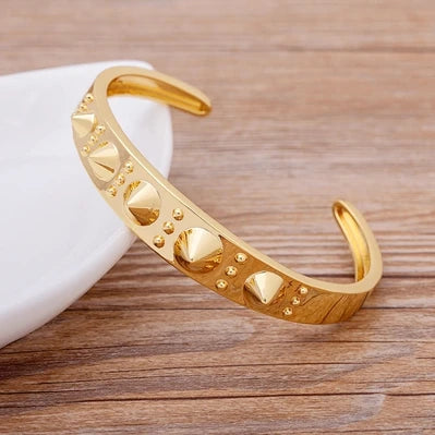 Nidin Nouveau Design de Mode Luxe Marque Manchette Bracelets Tendance Cuivre Zircon Cubique Bracelets Pour Femmes Fête Anniversaire Bijoux Cadeau