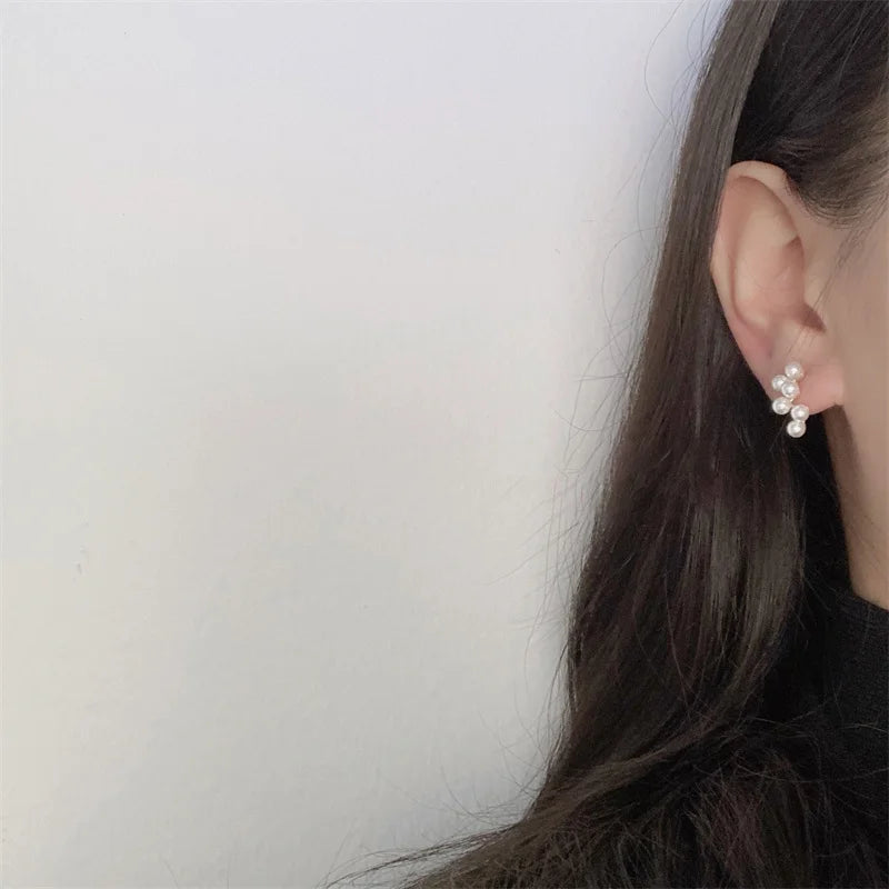 Nouvelles boucles d'oreilles pendantes Coréennes en perles blanches pour femmes, style bohème, rondes dorées, pour mariage, bijoux cadeaux, vente en gros 2024