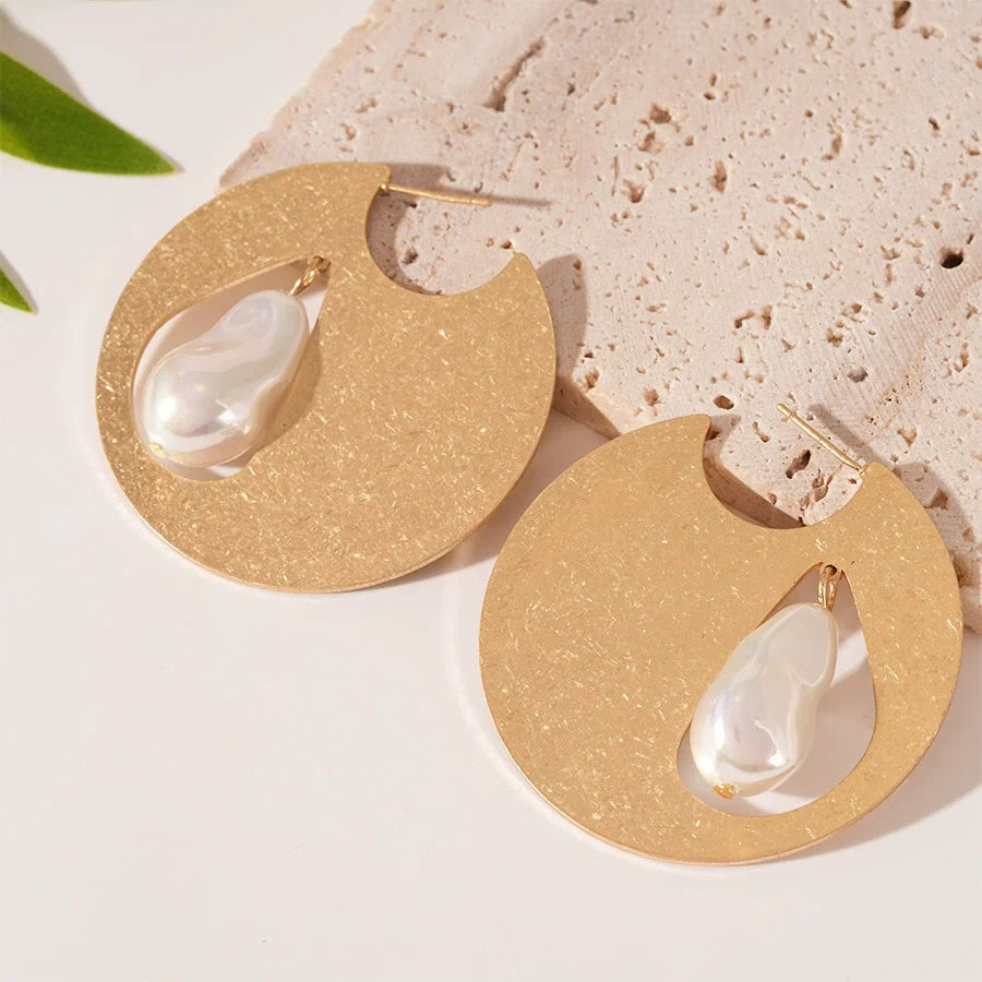 Boucles d'oreilles clous géométriques rondes en métal, imitation perle baroque, pour femmes, style européen et américain, bijoux de fête et banquet