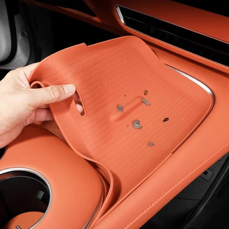 For Deepal S07 S7 2023 2024 2025 Car Center Control Wireless Charging Silicone Panel Silicone Anti-slip Mat Interior Accessories