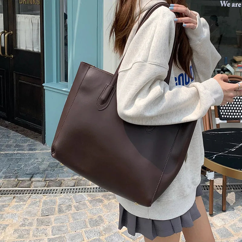 Sac fourre-tout vintage pour femmes, nouvelle version coréenne, grande capacité, sac simple pour les trajets quotidiens, à la mode et polyvalent, sac à bandoulière unique