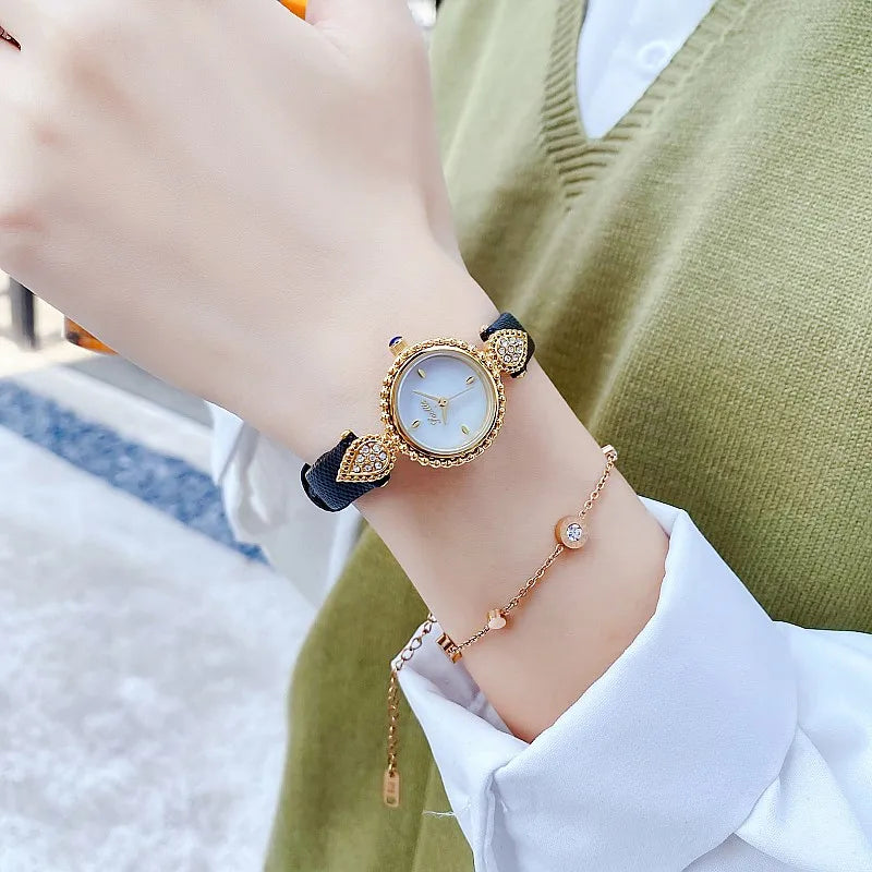 Montre femme UTHAI Marque de luxe légère Montres à cadran coquille et diamant Étanche Bracelet en cuir Montre-bracelet à quartz tendance pour femme cadeau