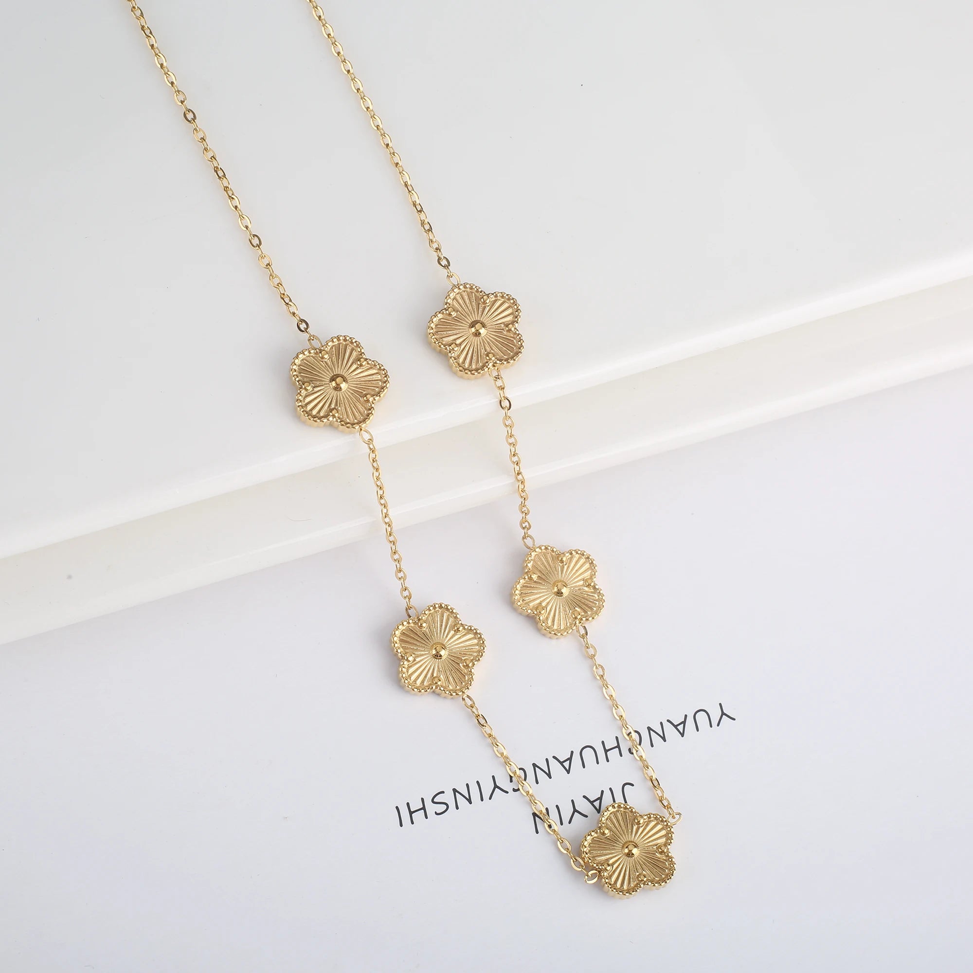 Ensemble de bijoux INS, bracelet trèfle à cinq feuilles en acier inoxydable, collier et boucles d'oreilles pour femme, bijoux de marque à porter au quotidien