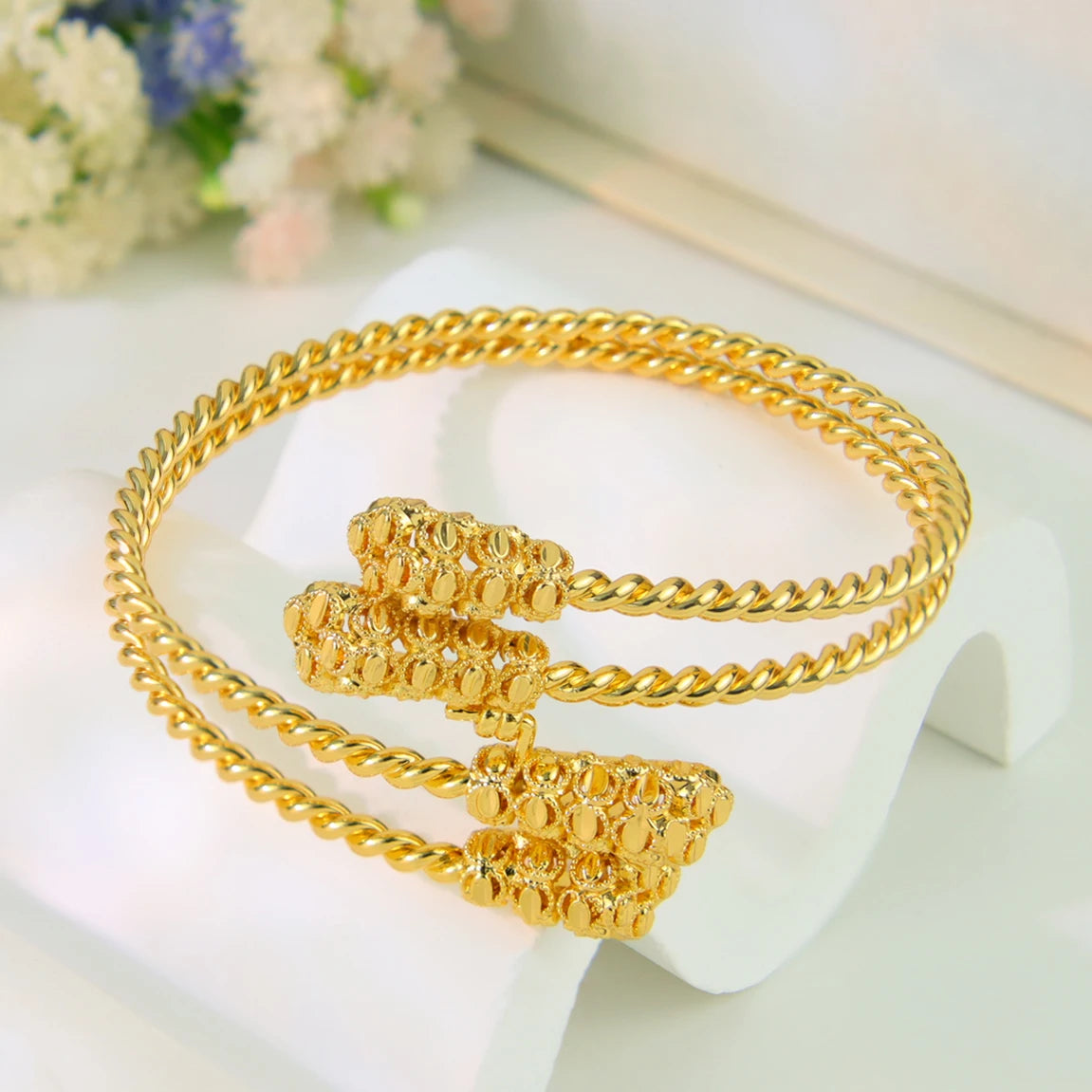 Bracelets Manchette Plaqué Or Dubaï 21k Couleur Or Luxe Saoudien Mariage Bracelets Turcs Femmes Fête de Mariage Bijoux Ramadan