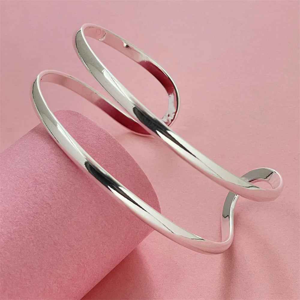ANDARA Gros Bracelet Jonc Tendance en Argent Sterling 925 Cœur Rond Ouvert pour Femme Bijoux de Mode Réglable Manchette de Mariage