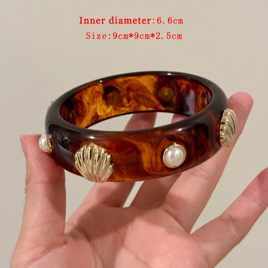 Bracelets ronds vintage en résine acrylique pour femmes, incrustés de coquillages métalliques et de fausses perles, bijoux tendance Hip Hop