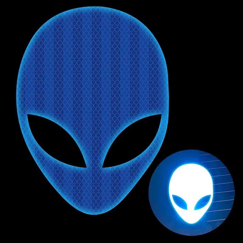 1 pc Autocollant de voiture Personnalité Mode Alien Peace Moto Hautement Réfléchissant Vinyle Décalcomanies Accessoiresautocollants pour voituredécor de voiture