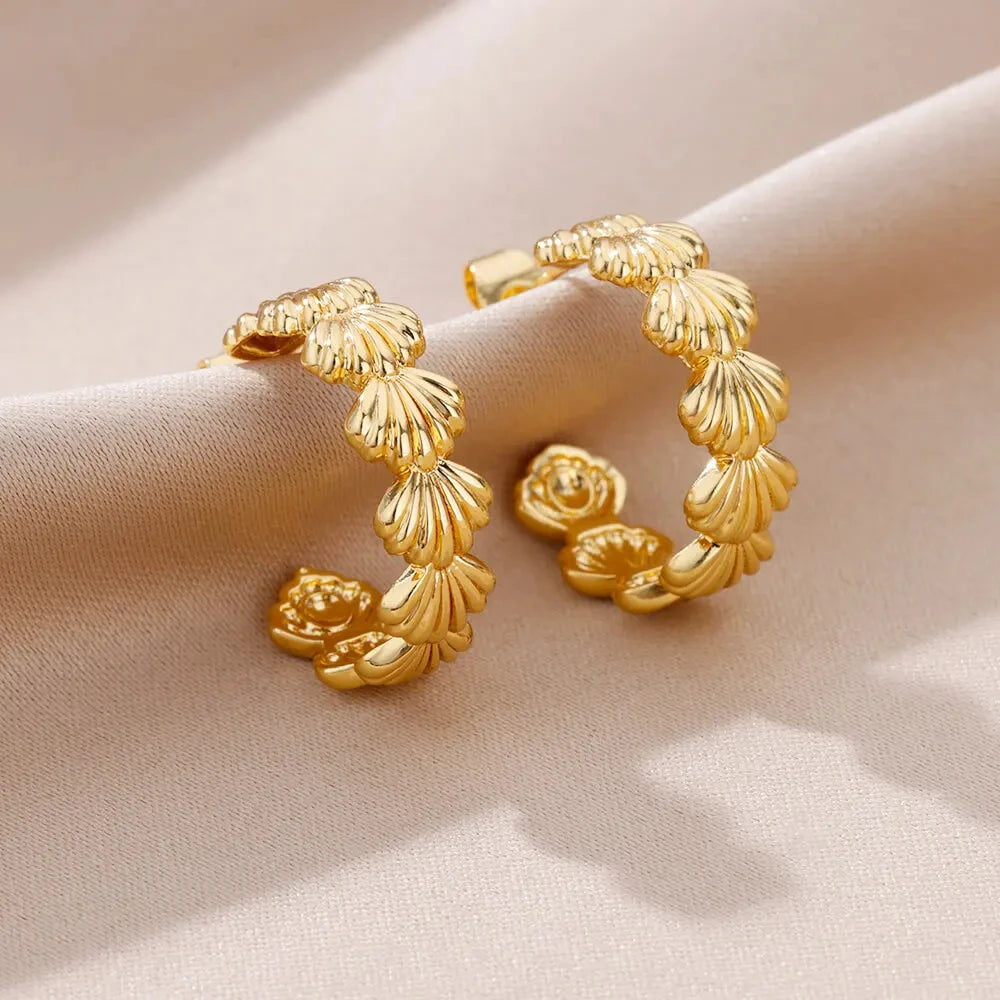 Boucles d'oreilles clous en acier inoxydable motif étoile de mer et coquillage pour femme, couleur or, style minimaliste, pour mariage, bijoux de plage d'été, cadeau