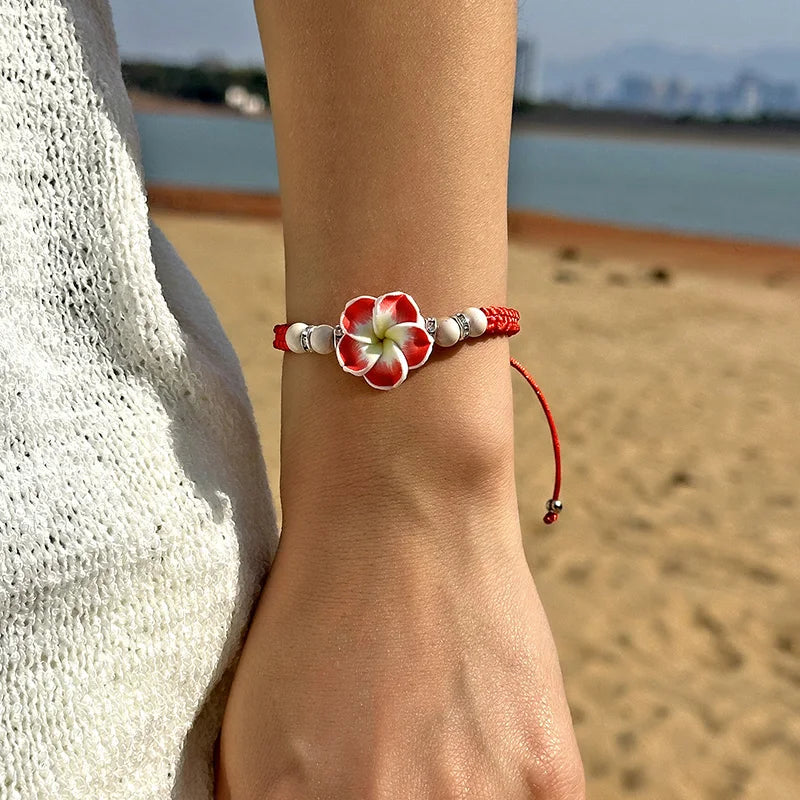 Bracelets hawaïens pour femmes, bracelets bohèmes tissés de fleurs tropicales, tressés à la main, bijoux d'été pour filles à porter à la plage