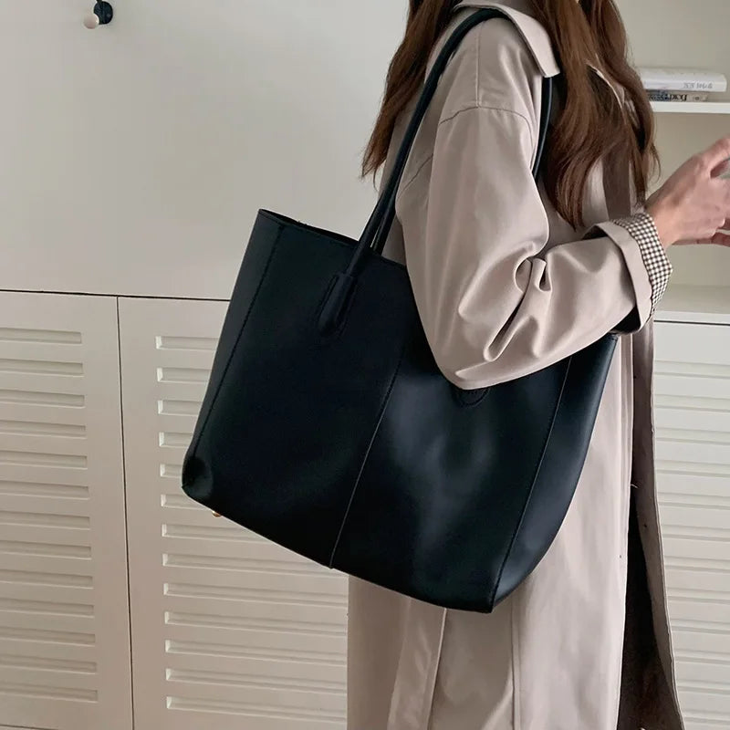 Sac fourre-tout vintage pour femmes, nouvelle version coréenne, grande capacité, sac simple pour les trajets quotidiens, à la mode et polyvalent, sac à bandoulière unique