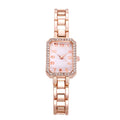 Montre de luxe pour femmes 2025 Nouvelle montre à quartz numérique à diamant complet et cadran carré simple, bracelet en acier inoxydable doré, horloge de robe pour femmes