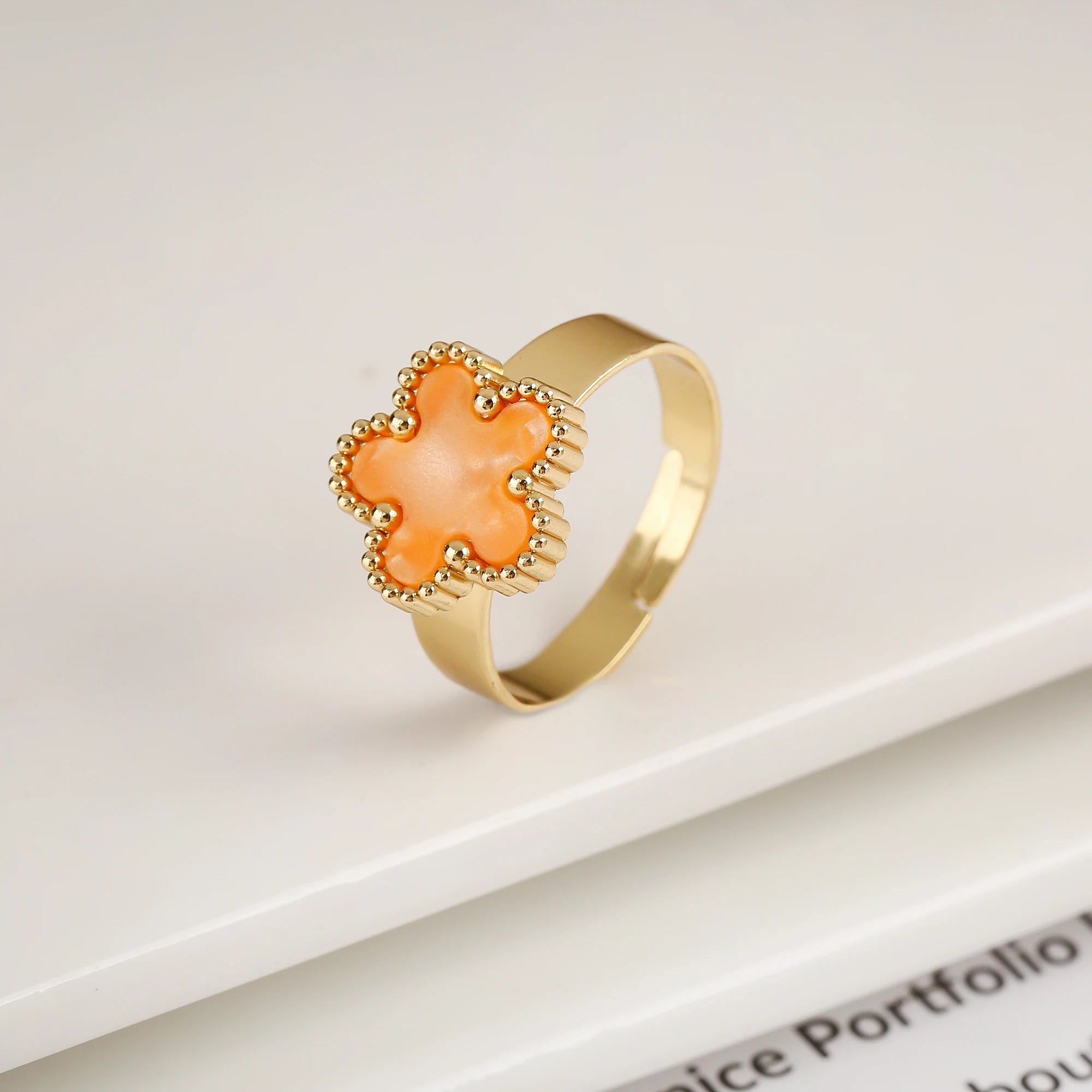 Bague Ouverte Ajustable Simple en Acier Inoxydable Fleur à Cinq Feuilles Tendance pour Femme Fête Mariage Bijoux Accessoires Trèfle