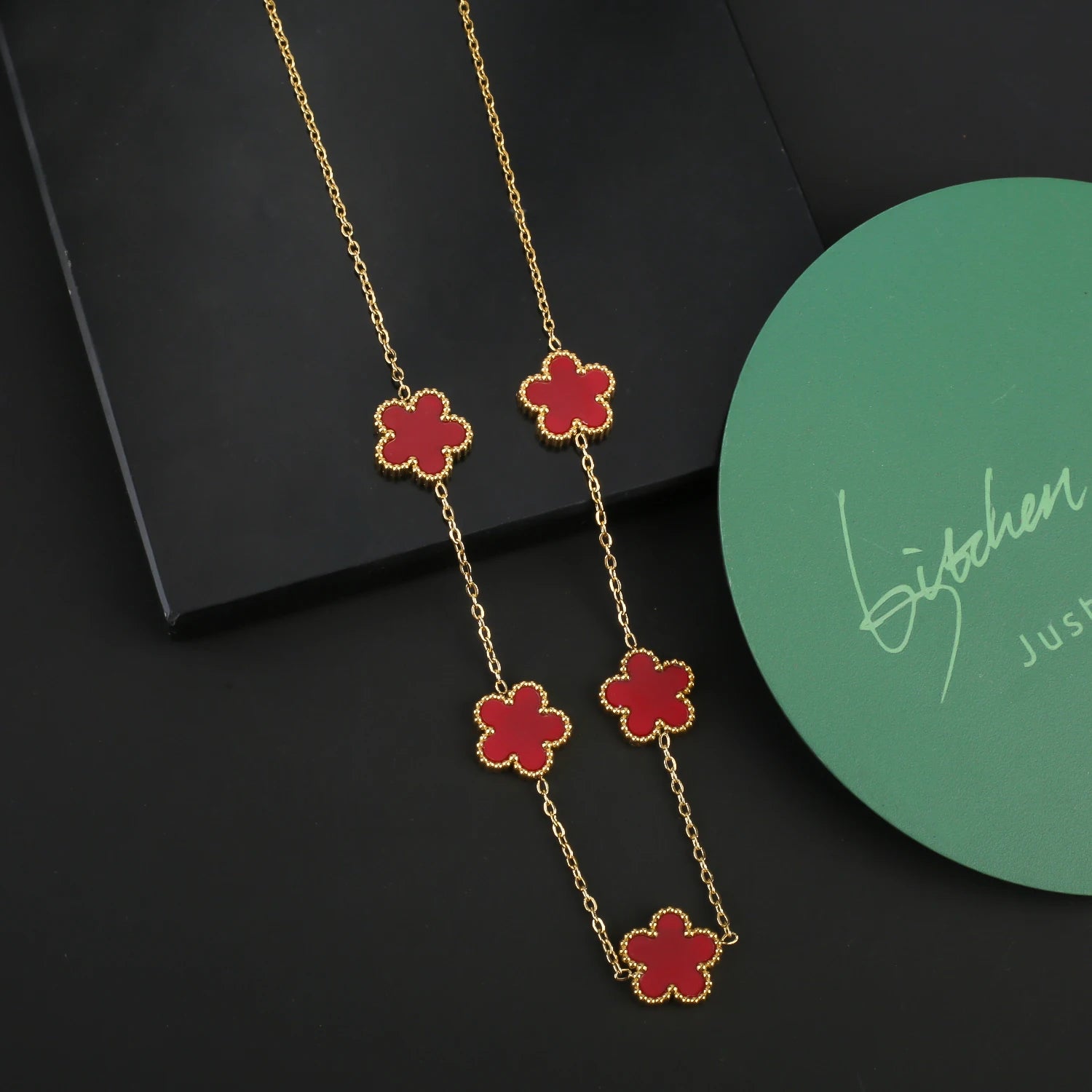 Ensemble de bijoux INS, bracelet trèfle à cinq feuilles en acier inoxydable, collier et boucles d'oreilles pour femme, bijoux de marque à porter au quotidien
