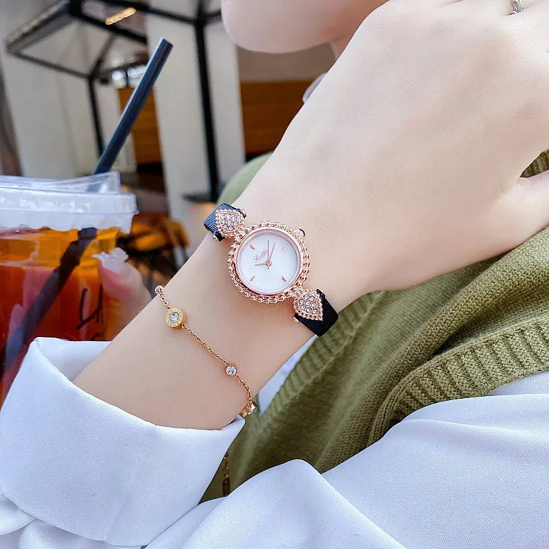 Montre femme UTHAI Marque de luxe légère Montres à cadran coquille et diamant Étanche Bracelet en cuir Montre-bracelet à quartz tendance pour femme cadeau