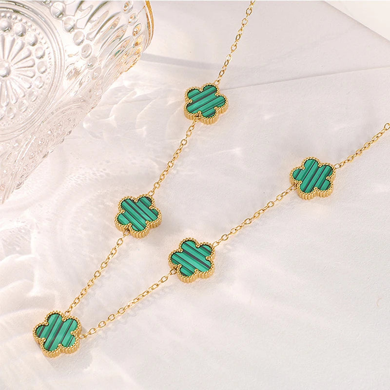 Collier en Acier Inoxydable Plaqué Or 14 Carats pour Femme, Pendentif Double Face Cinq Pétales de Fleur, Bijou Trèfle