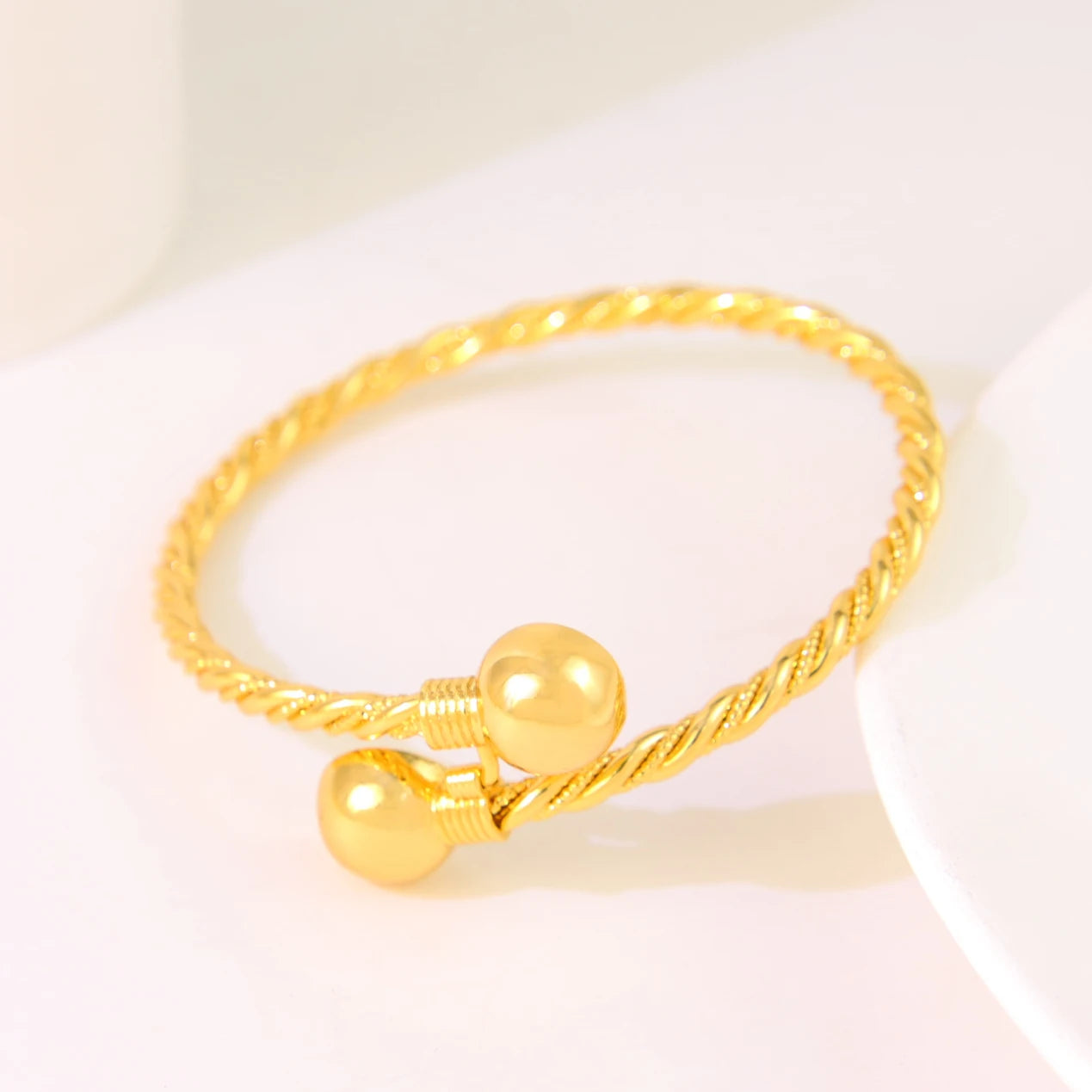 Bracelets Manchette Plaqué Or Dubaï 21k Couleur Or Luxe Saoudien Mariage Bracelets Turcs Femmes Fête de Mariage Bijoux Ramadan