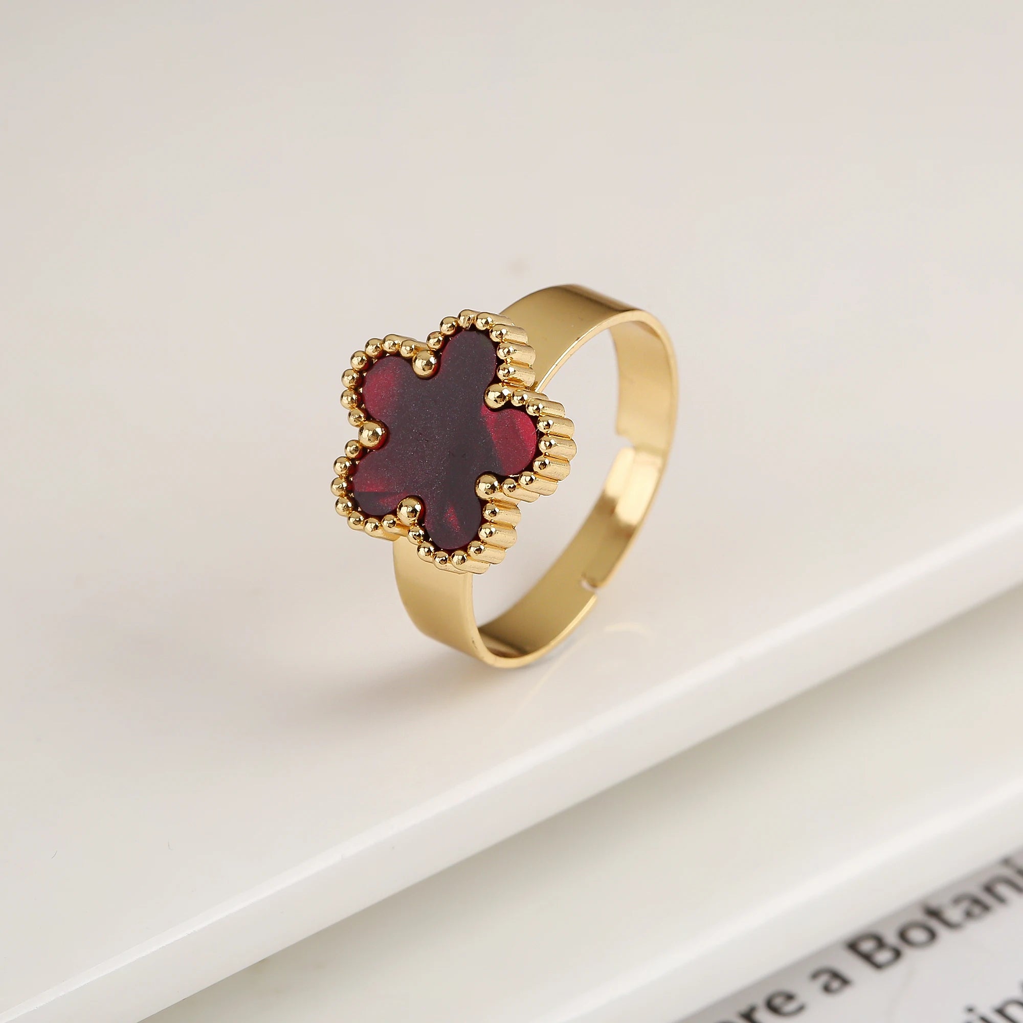Bague Ouverte Ajustable Simple en Acier Inoxydable Fleur à Cinq Feuilles Tendance pour Femme Fête Mariage Bijoux Accessoires Trèfle