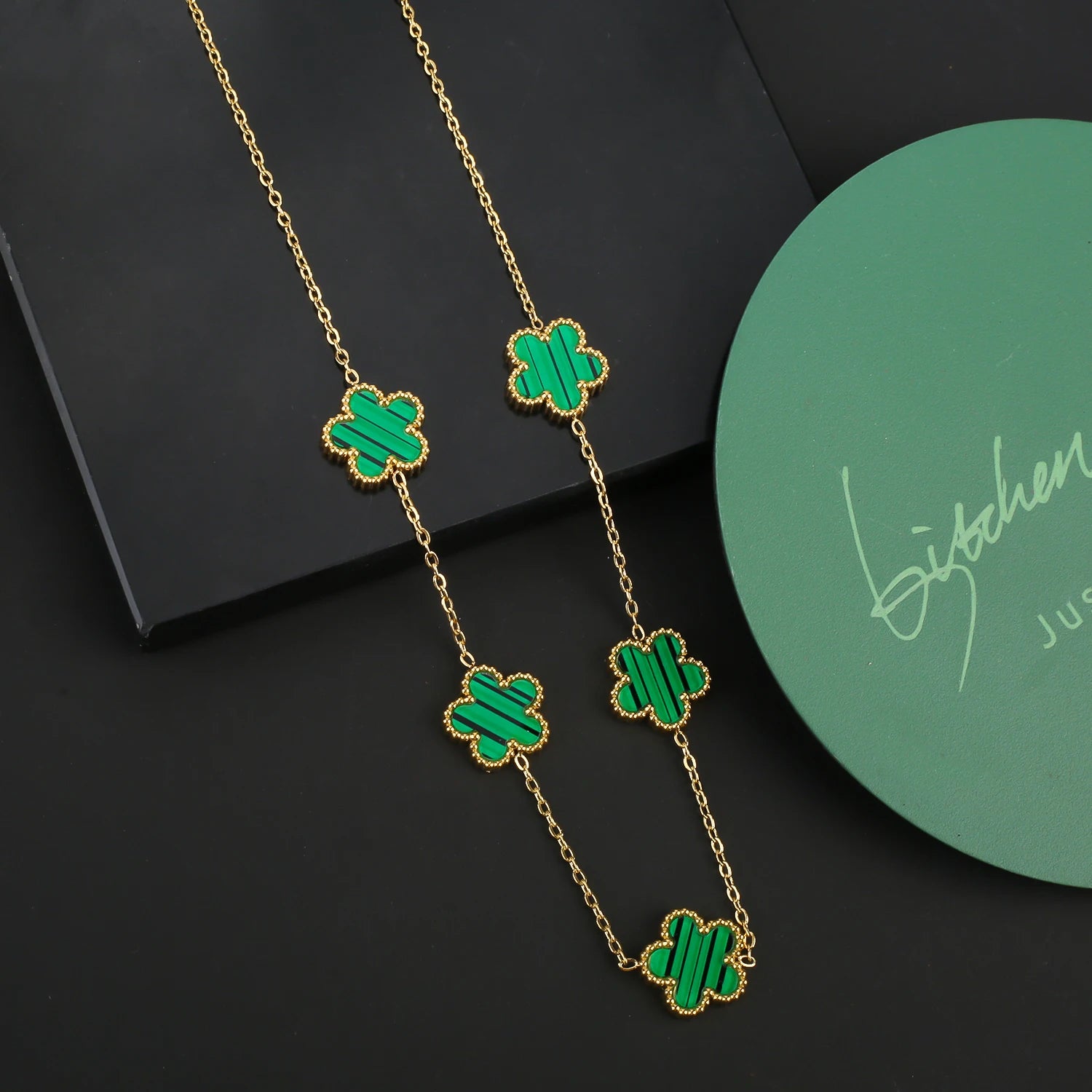 Ensemble de bijoux INS, bracelet trèfle à cinq feuilles en acier inoxydable, collier et boucles d'oreilles pour femme, bijoux de marque à porter au quotidien