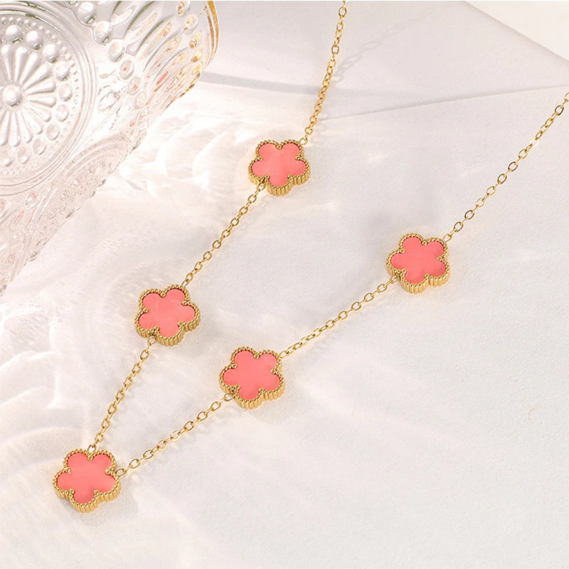Collier en Acier Inoxydable Plaqué Or 14 Carats pour Femme, Pendentif Double Face Cinq Pétales de Fleur, Bijou Trèfle