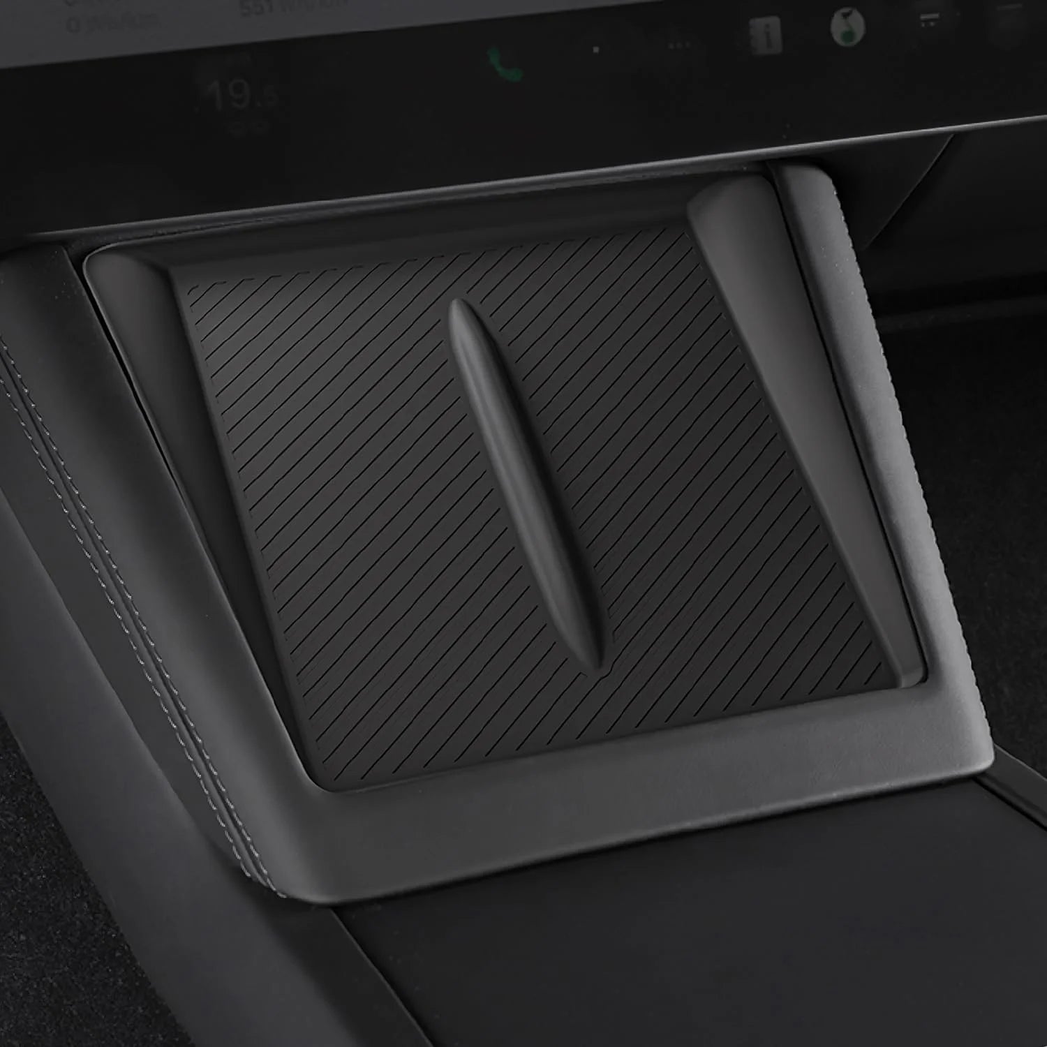 Non-slip Car Charger Mat Center Console Wireless Charging Pad for Tesla Model Y Juniper Model 3 2025 2026 Organizer Accessories