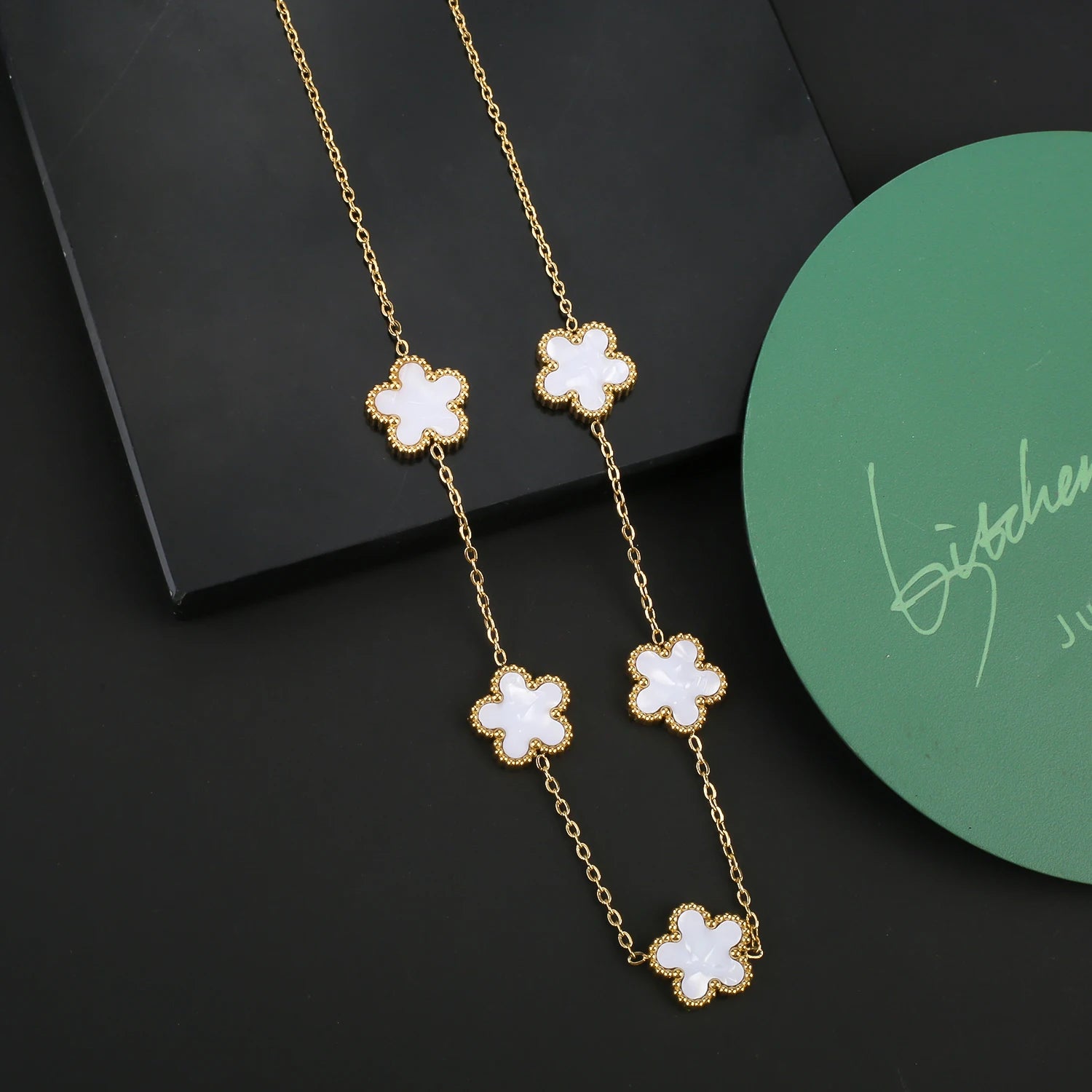 Ensemble de bijoux INS, bracelet trèfle à cinq feuilles en acier inoxydable, collier et boucles d'oreilles pour femme, bijoux de marque à porter au quotidien