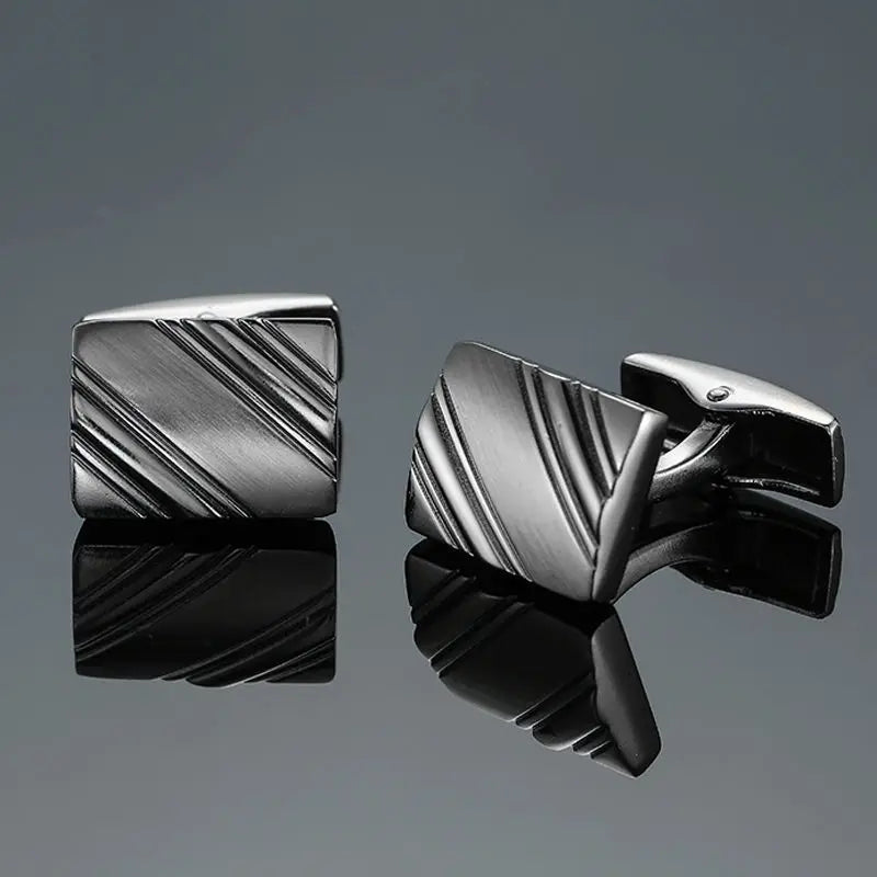 XKZM Nouvelle marque de bijoux de luxe Boutons de manchette carrés gravés au laser en métal Boutons de manchette pour chemises d'hommes Livraison directe