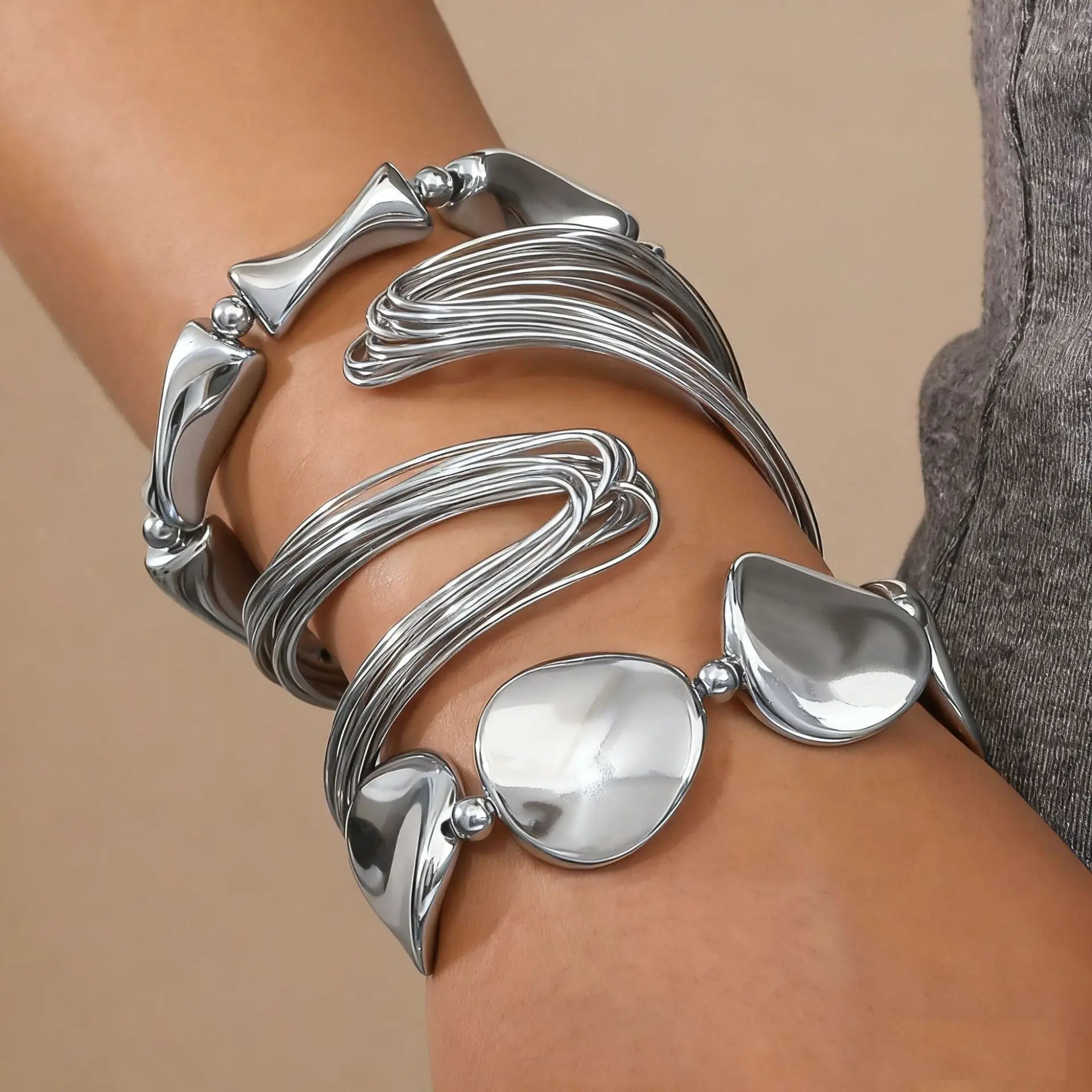 Ensemble de 3 Bracelets et Joncs Ouverts de Forme Irrégulière avec Lignes Torsadées Géométriques pour Femme, Accessoires de Style Punk Exagéré