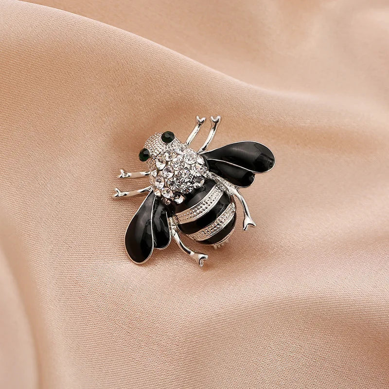 Broches en strass pour femme, Mini abeille mignonne, série d'insectes, à la mode, simples et personnalisées, bijoux pour la livraison directe