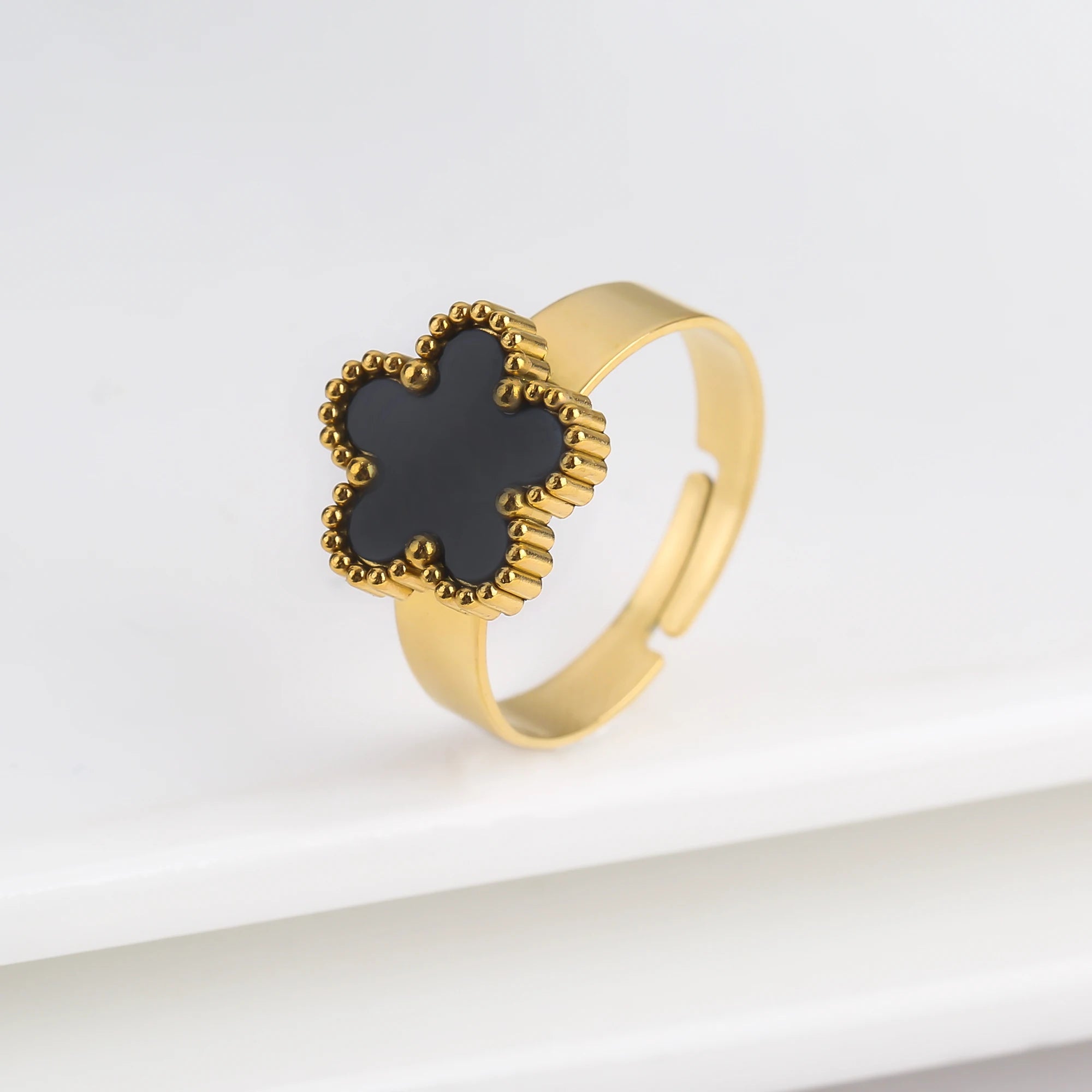 Bague Ouverte Ajustable Simple en Acier Inoxydable Fleur à Cinq Feuilles Tendance pour Femme Fête Mariage Bijoux Accessoires Trèfle
