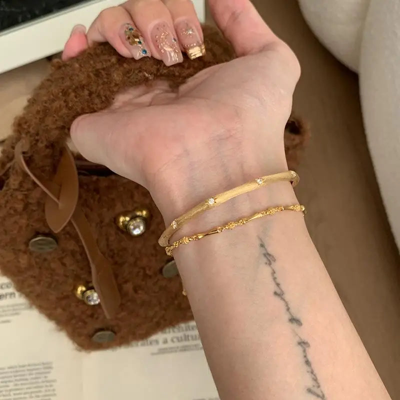 Bracelets en bambou brillants simples en argent 925 pour femmes, style luxe léger, bijoux populaires pour mariage ou soirée, breloques et chaînes.