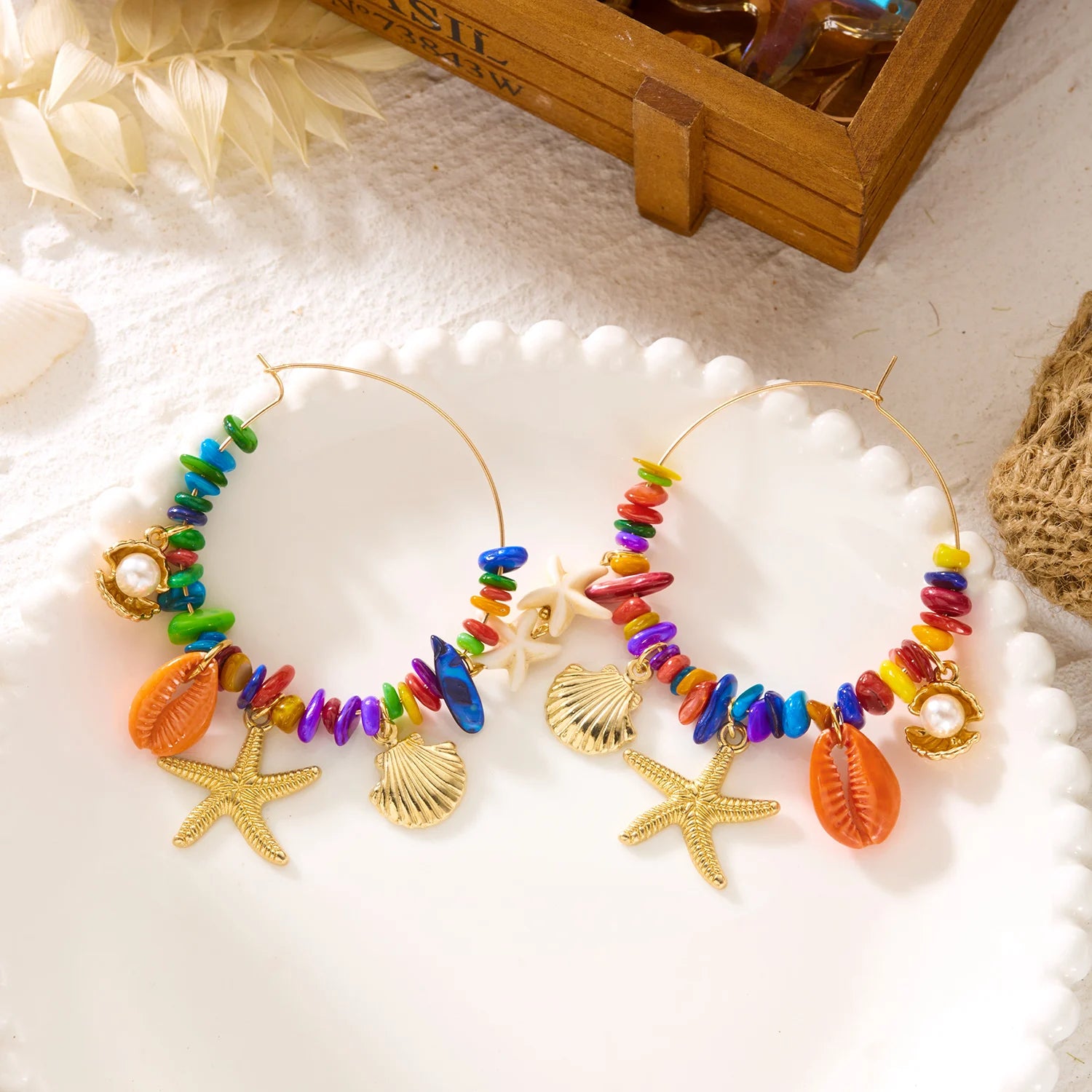 Boucles d'oreilles créoles arc-en-ciel colorées pour femmes, style plage tropicale, breloques côtières, pendantes, vacances d'été, bijoux tendance dopamine