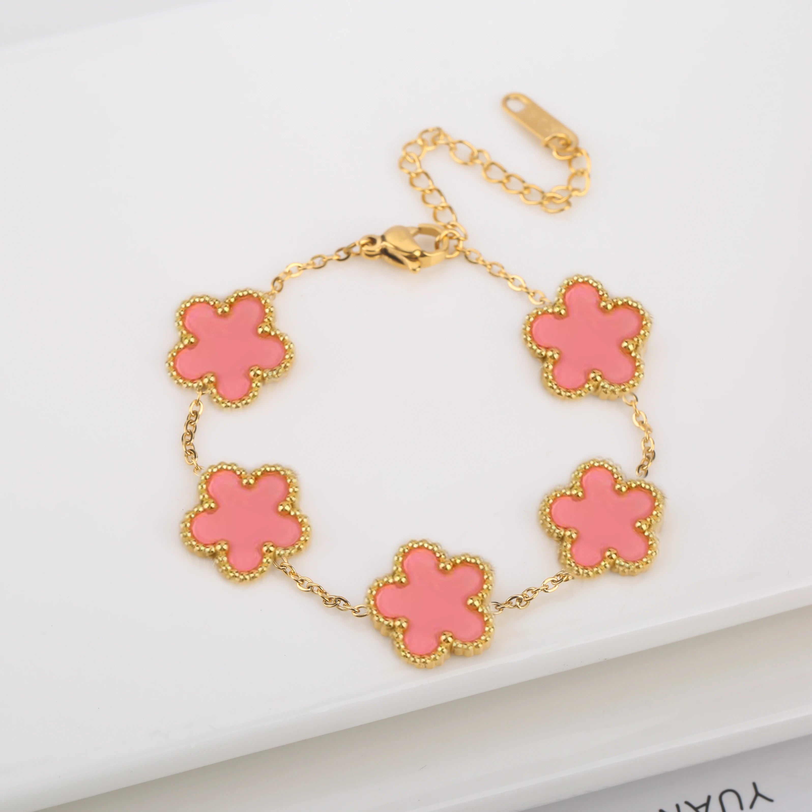 Promotion Chaude Acier Inoxydable Laser Cinq Feuilles Pétale Réglable Trèfle Bracelet Classique pour Femme Fille Bijoux de Marque Cadeau de Fête