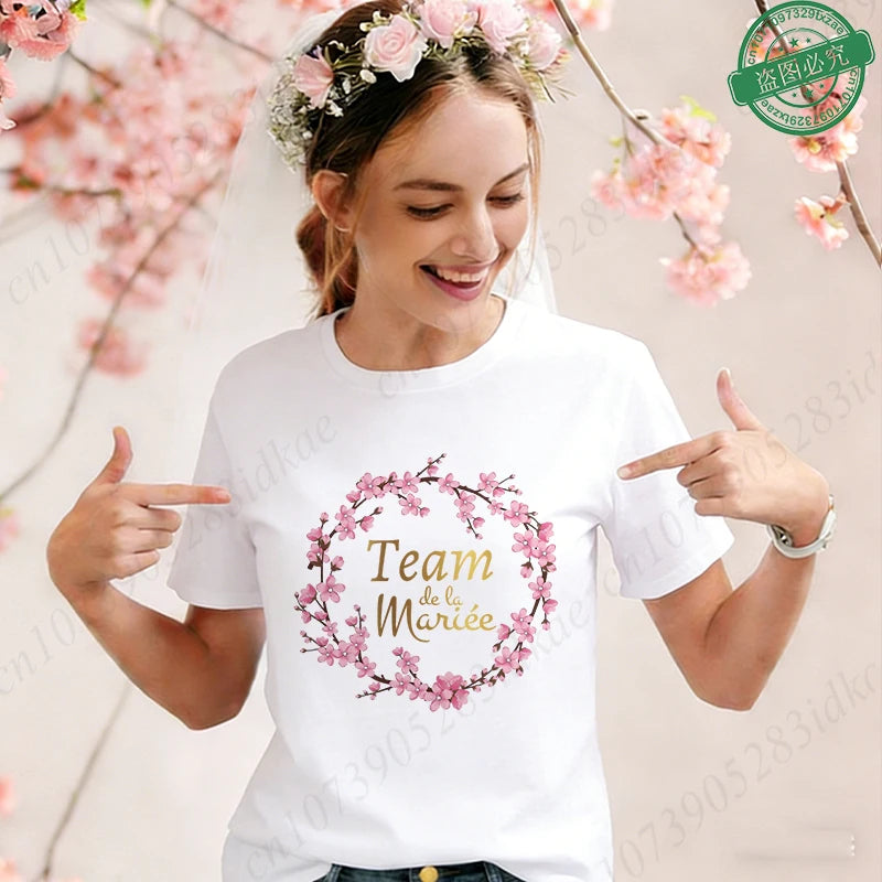 T-shirts assortis pour la future mariée et sa Team, T-shirts à manches courtes col rond imprimés fleurs de cerisier, pour enterrement de vie de jeune fille & EVJF