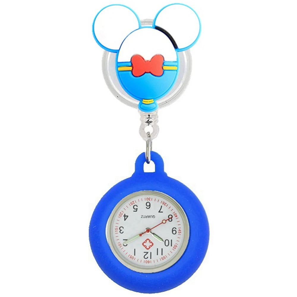 Montre de poche rétractable avec motif de dessin animé mignon pour infirmière ou médecin, clips colorés pour l'hôpital, le médical, les femmes et les hommes, avec badge enrouleur.