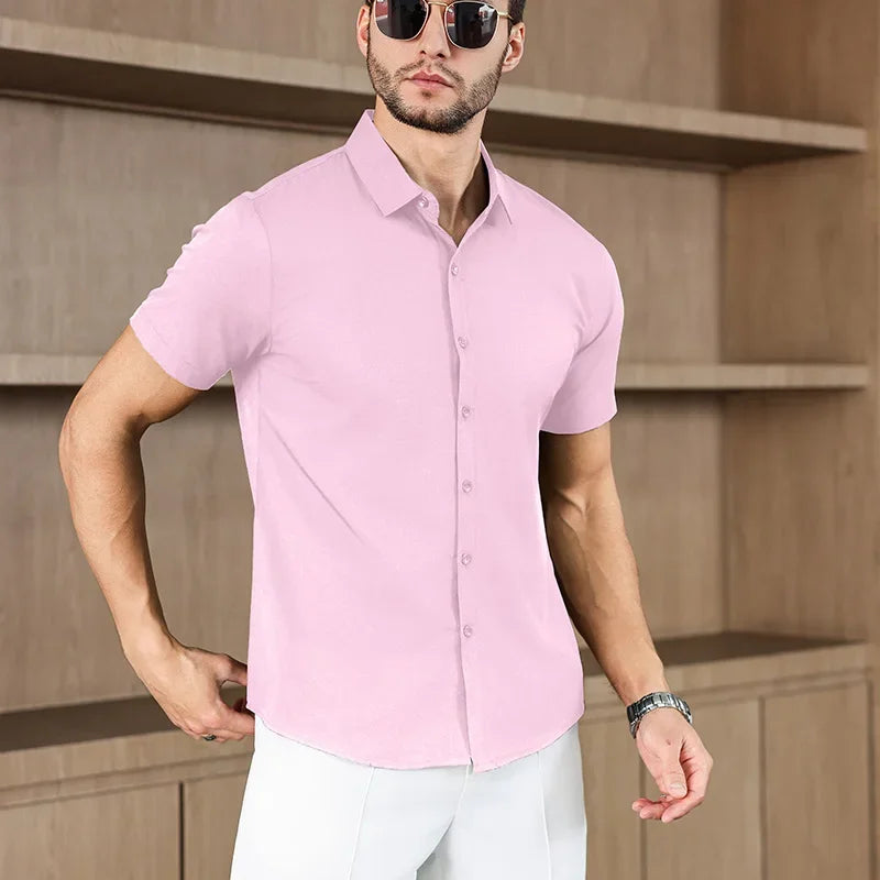 Nouvelle chemise à manches courtes de couleur unie pour homme, décontractée, idéale pour l'été, sans repassage, confortable et polyvalente