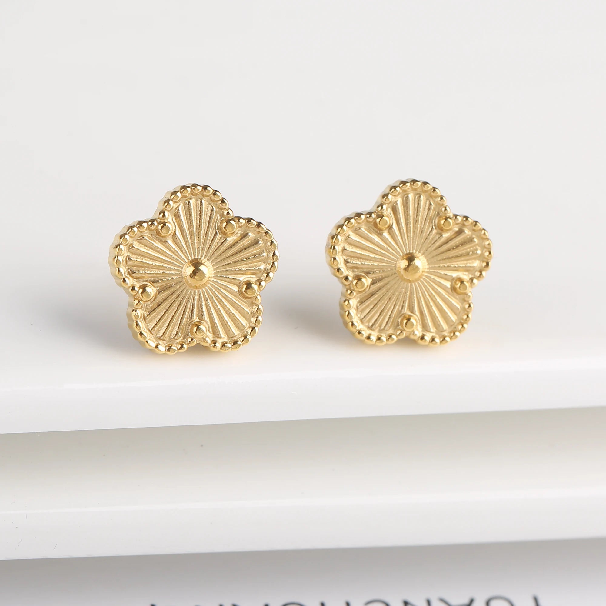 Ensemble de bijoux INS, bracelet trèfle à cinq feuilles en acier inoxydable, collier et boucles d'oreilles pour femme, bijoux de marque à porter au quotidien