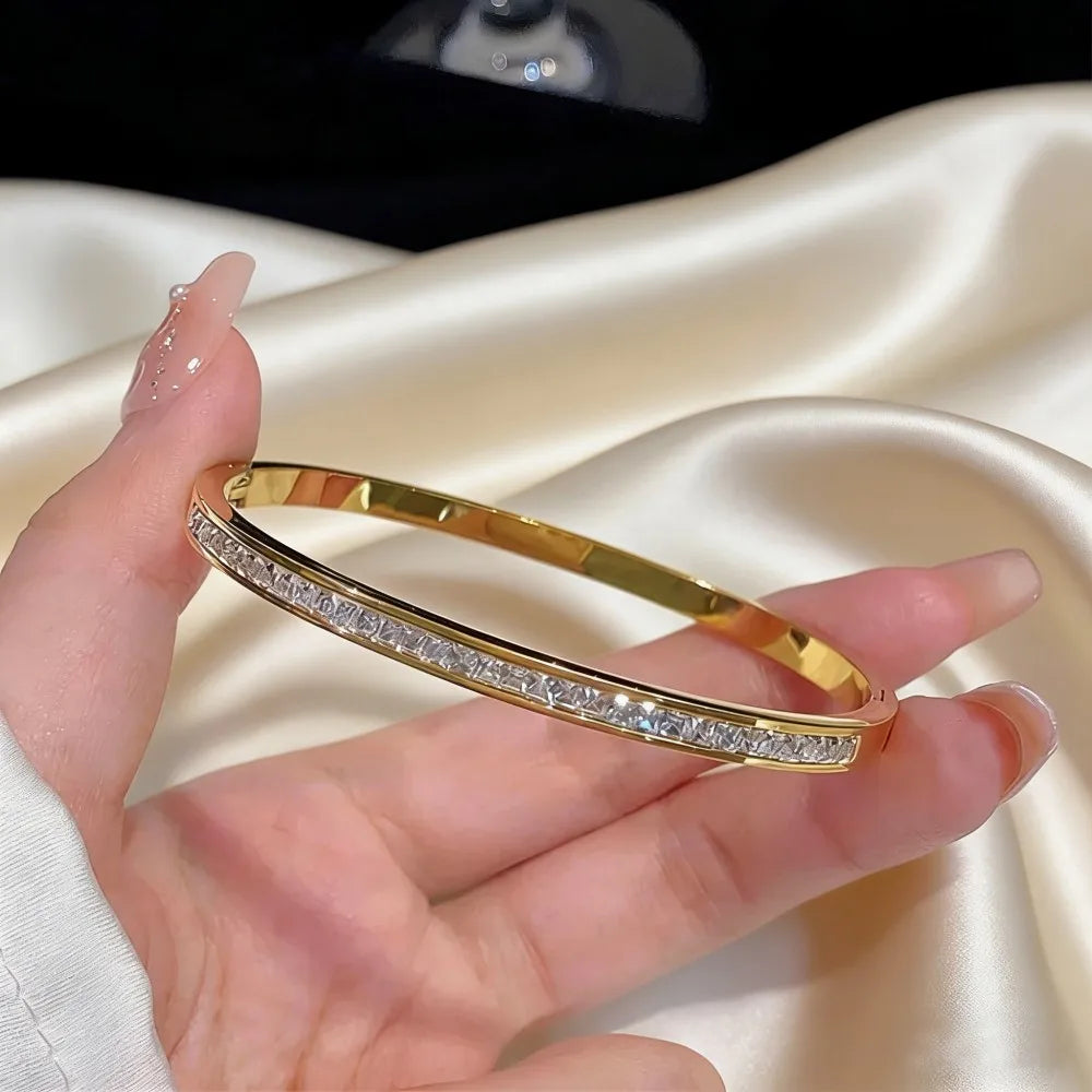 Bracelet jonc de luxe en acier inoxydable plaqué or pour femme, accessoire de mode, cadeau de fête des Mères