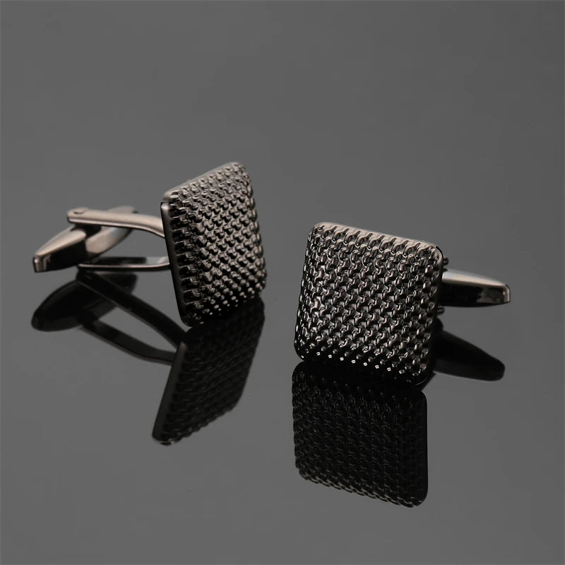 Boutons de manchette pour chemise française homme haut de gamme carrés classiques, motifs géométriques gravés au laser, brossés, pour costumes et accessoires de costume d'affaires.