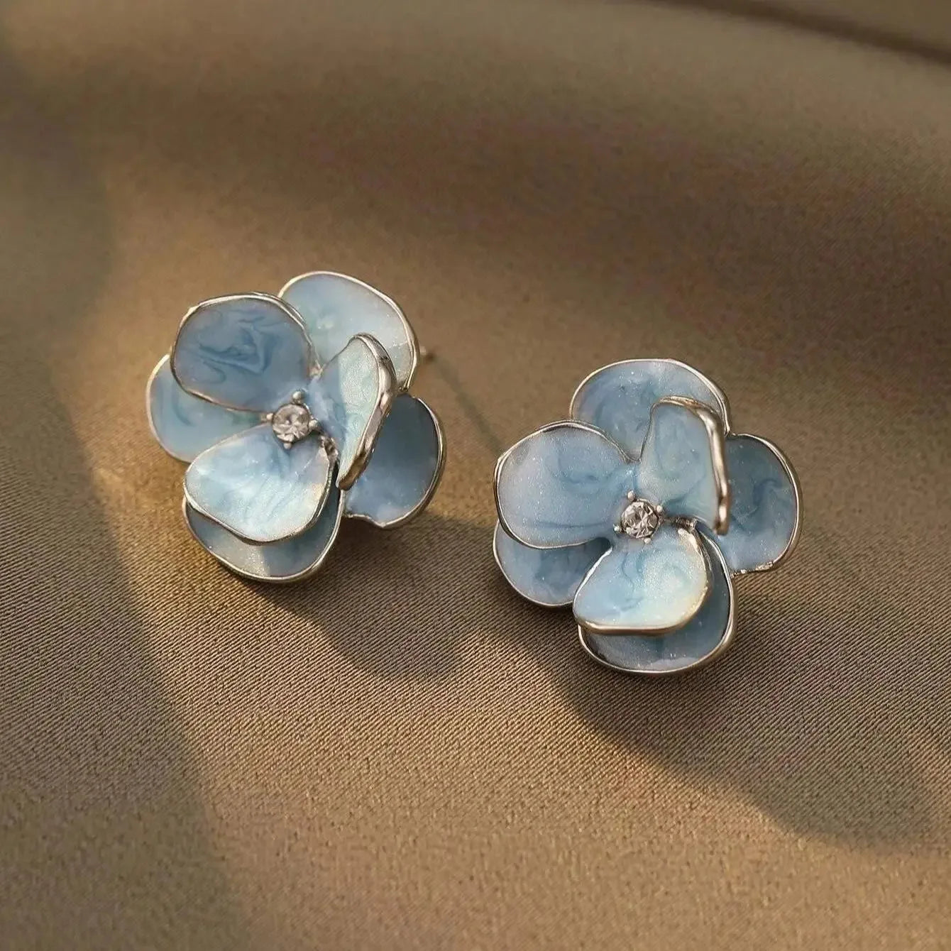 Nouvelle Mode Design Mignon Printemps/Été Fleur en Émail Bleu Rose Boucles d'Oreilles de Luxe Haut de Gamme Cadeaux de Fête pour Femmes Bijoux