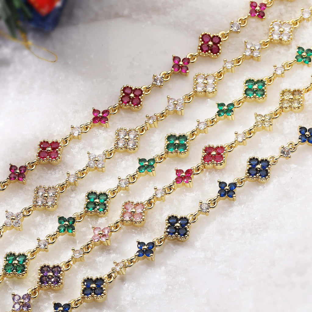 HECHENG,Four-Leaf Clover Multi-Color CZ Stone Pendant Chain Bracelet with Hook Clasp Design Women's Exquisite Minimalist Jewelry