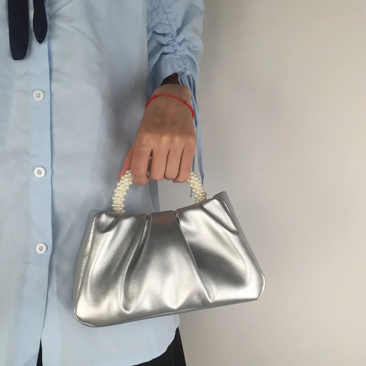 Sacs à main d'embrayage pour femmes avec poignée en perles de mode Sacs à bandoulière carrés de luxe pour femmes Petit sac messager pour femmes