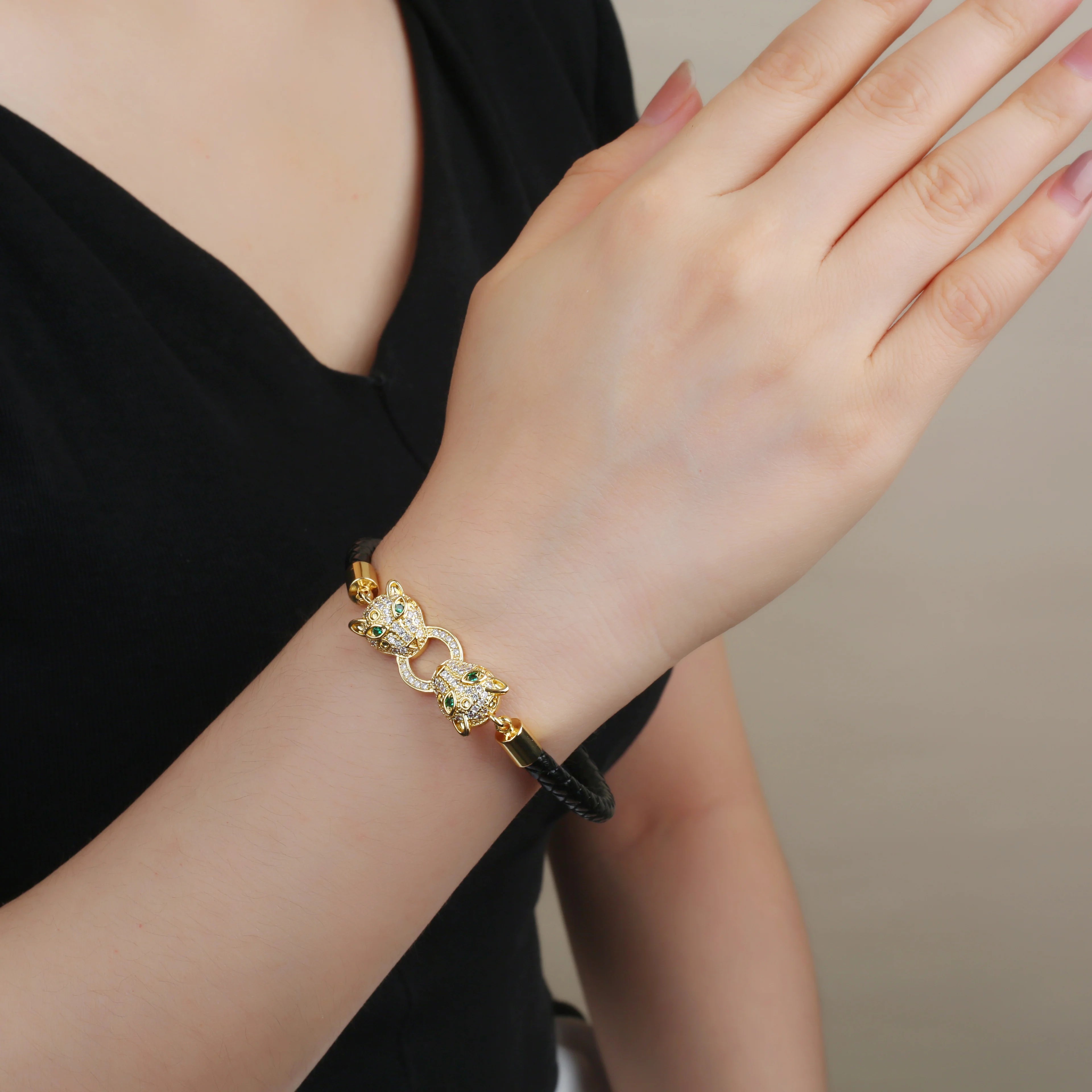 Bully Animal Style Leopard Head Braided Leather Rope Bracelet Fashion for Man Woman Stainless Steel Zirconia Jewelry Daily Wear
