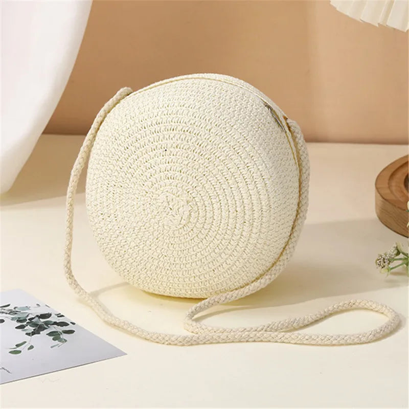 Sac à bandoulière tissé en paille pour femme, sac à bandoulière de couleur unie à la mode avec fermeture à loquet