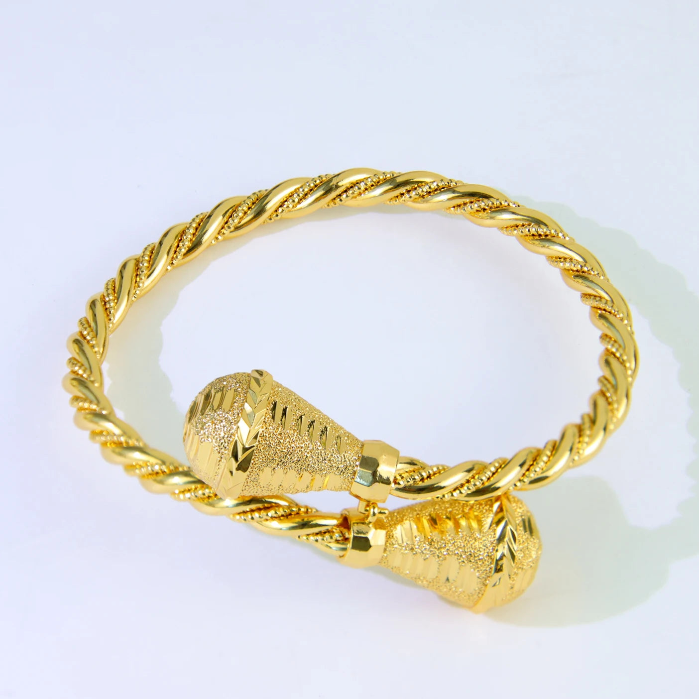 Bracelets Manchette Plaqué Or Dubaï 21k Couleur Or Luxe Saoudien Mariage Bracelets Turcs Femmes Fête de Mariage Bijoux Ramadan